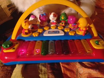 pianoforte per bambini della chicco