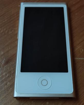 I Pod nano 16GB Gold 7a generazione. Funzionante.