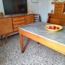 tavolo di legno massello