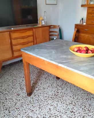 tavolo di legno massello
