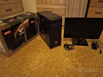 PC gaming 1080p GTX 1080 2 monitor e periferiche