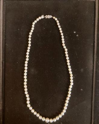 collana di perle un filo