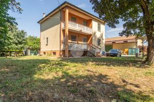 VILLA SINGOLA A FERRARA