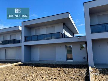 NUOVA CASA APPENA ULTIMATA IN QUADRIFAMILIARE CON