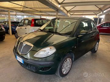 Lancia Ypsilon 1.2 16V Platino