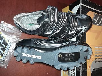 scarpe da bici sportiva