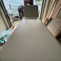 Lettino con schienale reclinabile