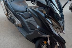 Kymco AK550