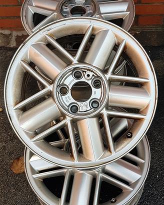 Cerchi in lega Renault Laguna da 16”