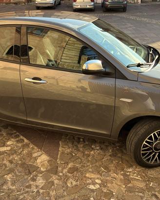 Lancia Y Hybrid Alberta Ferretti – 10.000 km