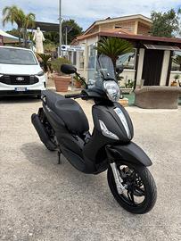 Beverly 350