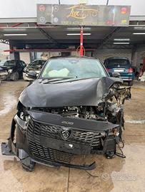 Peugeot 208 1,2 sinistrato - 2025