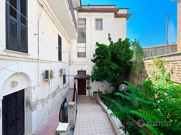3 LOCALI A CHIETI