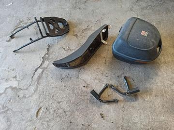 sella,pedane,portapacchi, baluetto Fantic coach