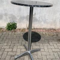 Tavolino alto da giardino