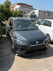 Seat Arona incidentata
