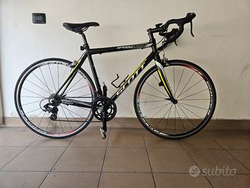 bici da corsa scott