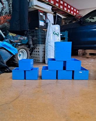 Lotto Scatole Impilabili in Plastica Rigida 