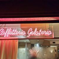 Insegna Luminosa "Caffetteria Gelateria"