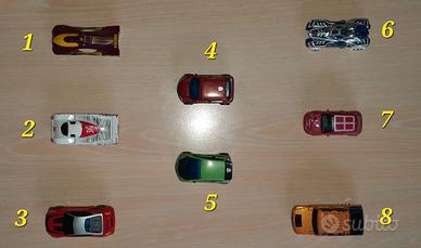 Vari giocattoli serie "Majorette, Hasbro e altro"