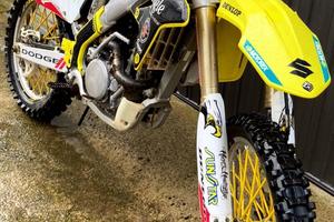 SUZUKI RM-Z 250 (2009)