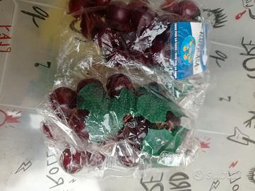 Plastica uva in plastica