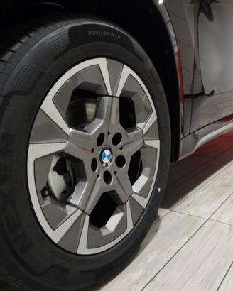 Cerchi e Gomme ESTIVE Originali BMW R18 X1 X2