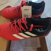 scarpe in pelle da calcio