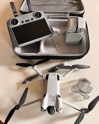 Drone DJI Mini 4 PRO tutto compreso
