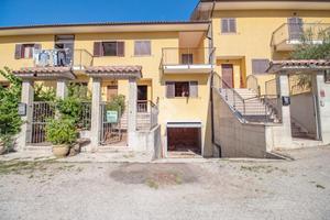 VILLA A SCHIERA A CITTADUCALE