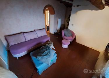 Divano, puff e poltrona vintage