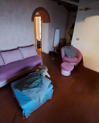 Divano, puff e poltrona vintage