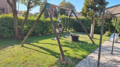 altalena giardino bambini e adulti