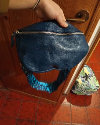marsupio o borsa in pelle