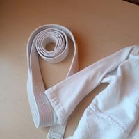 Kimono judo 120 con cintura bianca