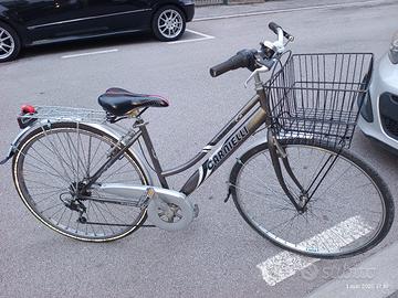 bici donna 28" con cambio 6 velocità 