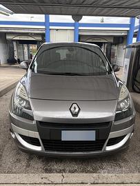 Renault scenic xmod 1.5 110 cv.