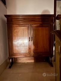Credenzino in legno classico 2 ante con ripiani