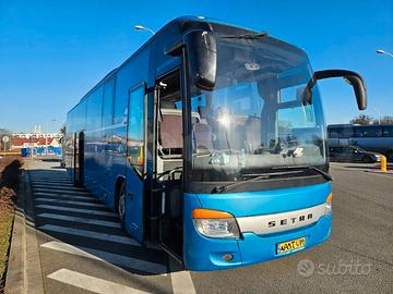 Autobus turistico Setra S416