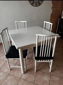 Tavolo allungabile con 6 sedie