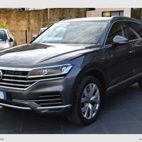 VOLKSWAGEN Touareg 3.0 TDI Advanced