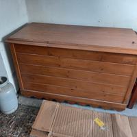 cassone per legna e attrezzi 