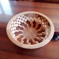 oggetti di legno fatti al tornio artigianale 