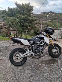 Aprilia Dorsoduro 750 - 2011