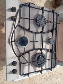 piano cottura Ariston 