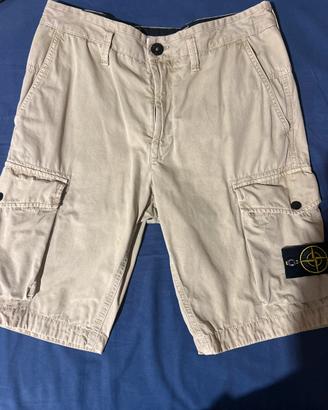 Pantaloncino stone island come nuovo