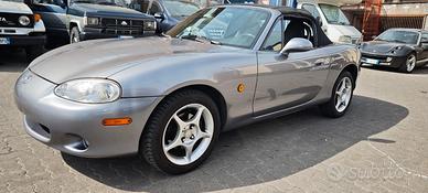 Mazda MX-5 1.6i 16V cat Rainbow