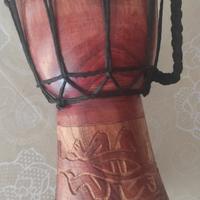 Djembe intagliato a mano