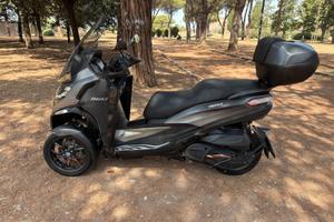 scooter piaggio mp3 530