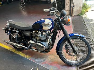 Triumph Bonneville T100 - Storica a carburatori